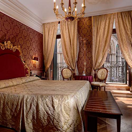 Bellevue Luxury Rooms